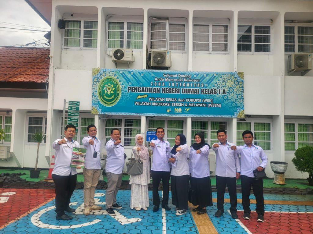 Teken Kontrak Kerjasama dengan PN Dumai, LBHI Batas Indragiri: Siap Berikan Pelayanan Hukum